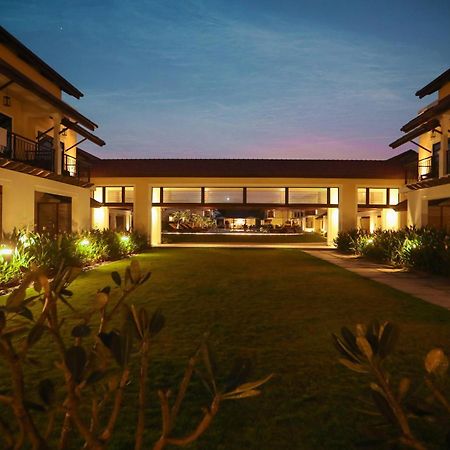 Fairfield By Marriott Goa Benaulim Hotell Exteriör bild