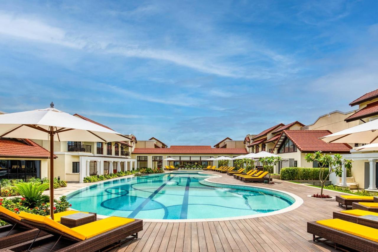 Fairfield By Marriott Goa Benaulim Hotell Exteriör bild