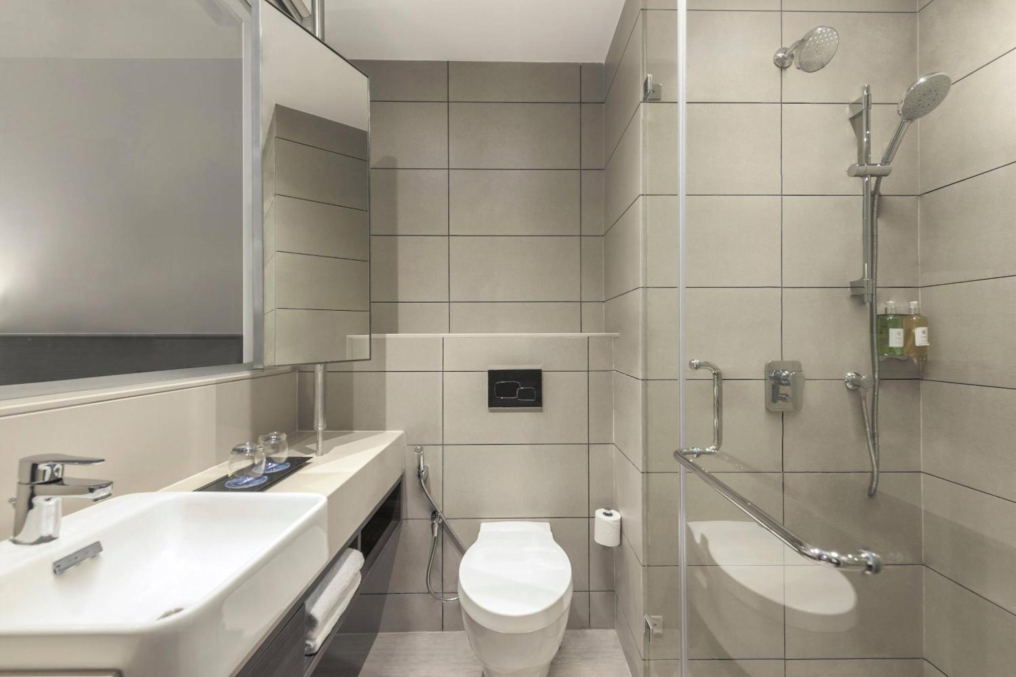 Fairfield By Marriott Goa Benaulim Hotell Exteriör bild