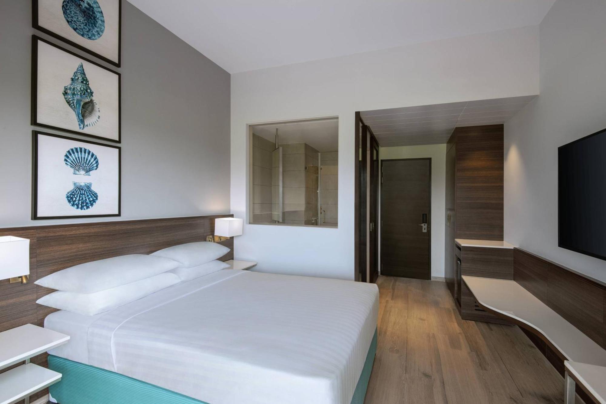 Fairfield By Marriott Goa Benaulim Hotell Exteriör bild