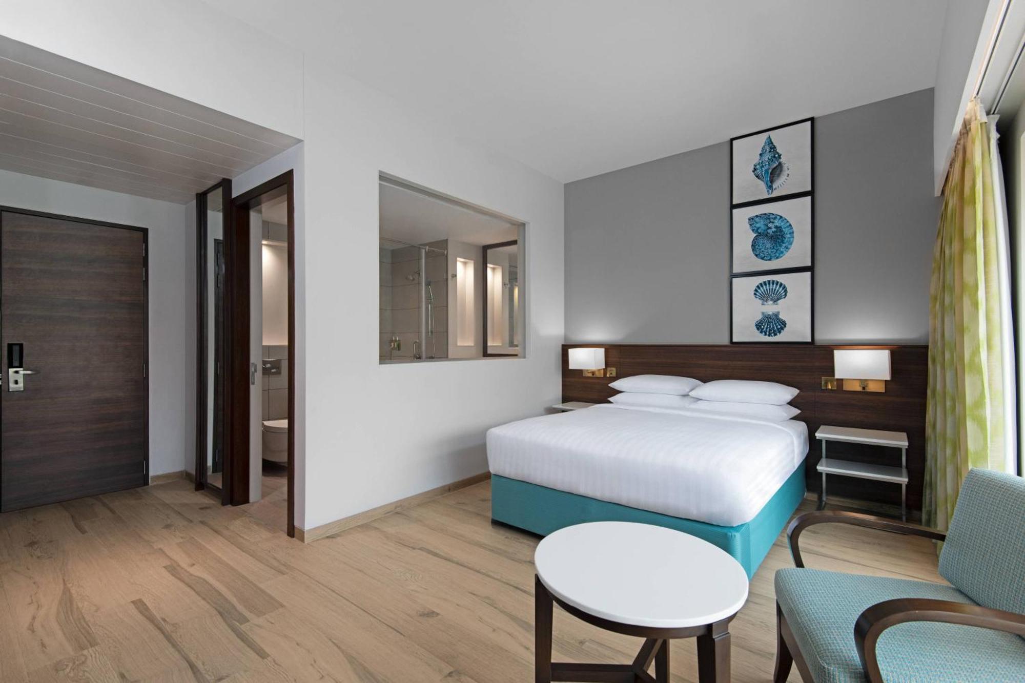 Fairfield By Marriott Goa Benaulim Hotell Exteriör bild