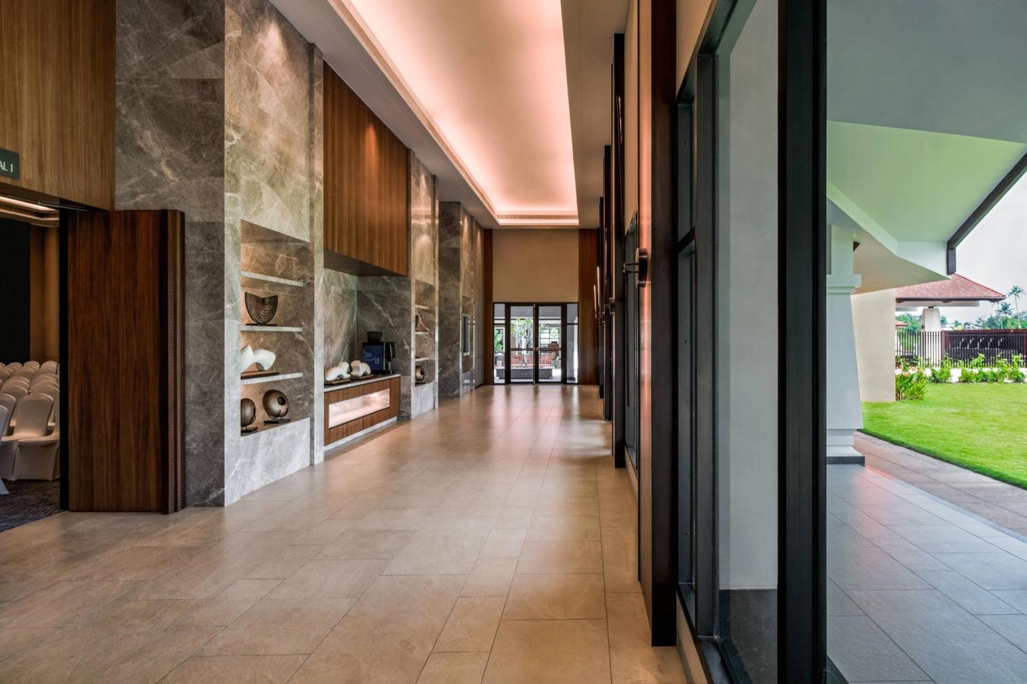 Fairfield By Marriott Goa Benaulim Hotell Exteriör bild