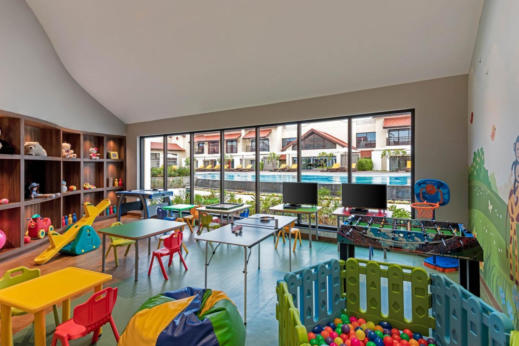 Fairfield By Marriott Goa Benaulim Hotell Exteriör bild